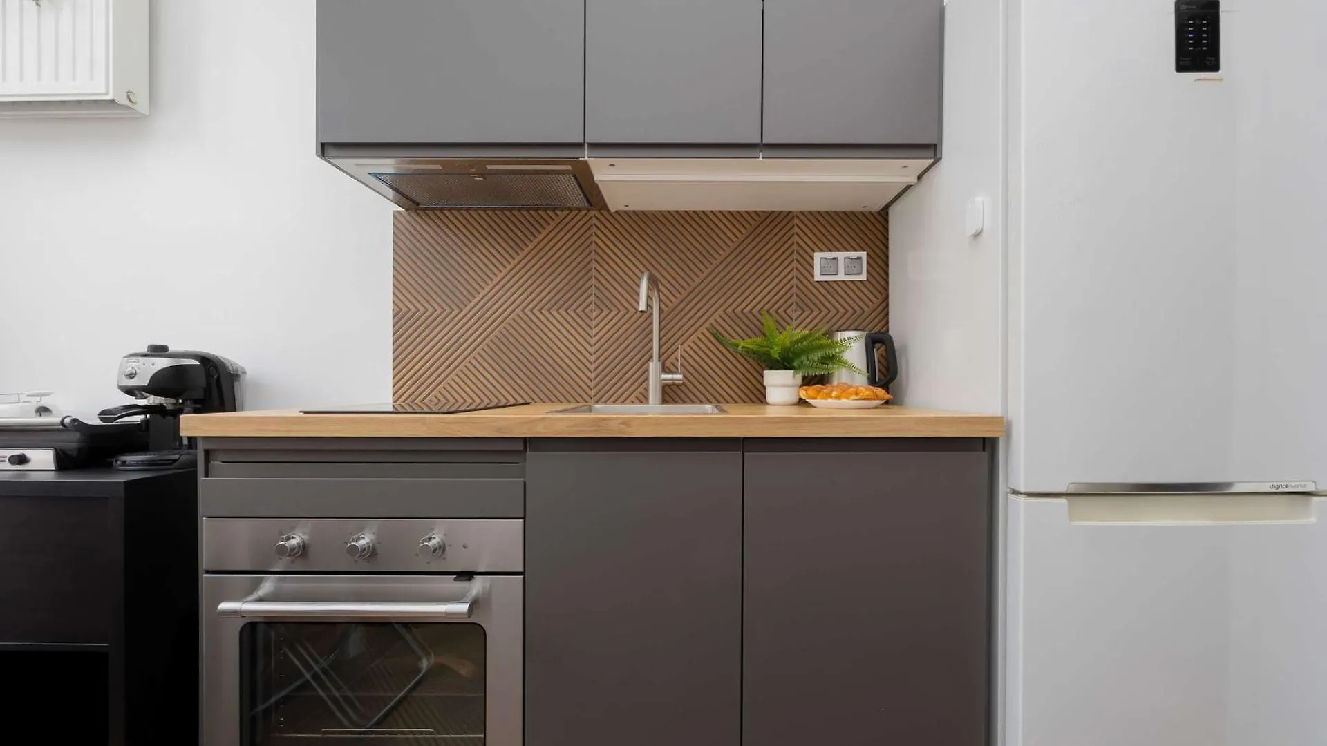 Podwale Cozy Apartment For 6 Guests Warsaw Old Town By Noclegi Renters