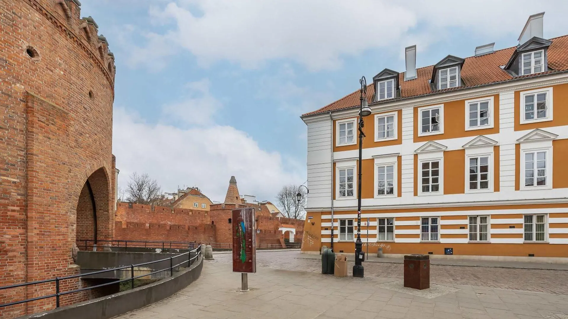 Podwale Cozy Apartment For 6 Guests Warsaw Old Town By Noclegi Renters